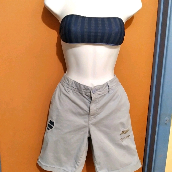 Women's Shorts - Picture 2 of 8